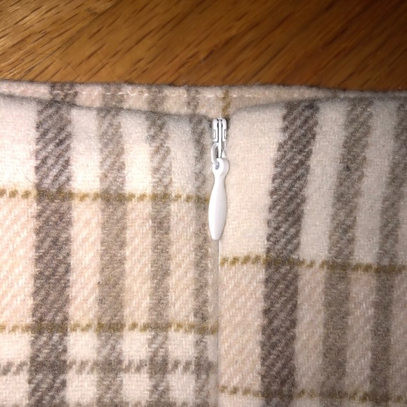 Plaid mini skirt - Picture 3 of 4